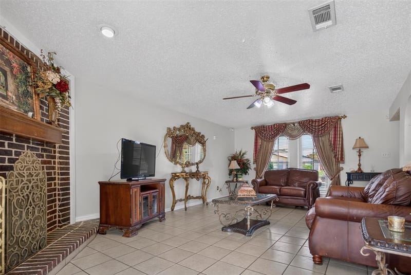 2224 Crockett Drive, Carrollton TX 75006 - Photo 11