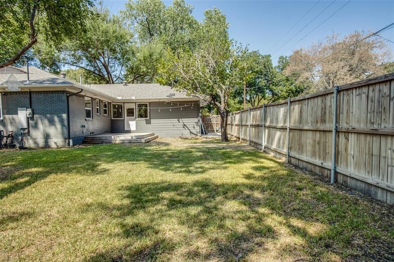 10230 Eastwood Drive, Dallas TX 75228 - Photo 32