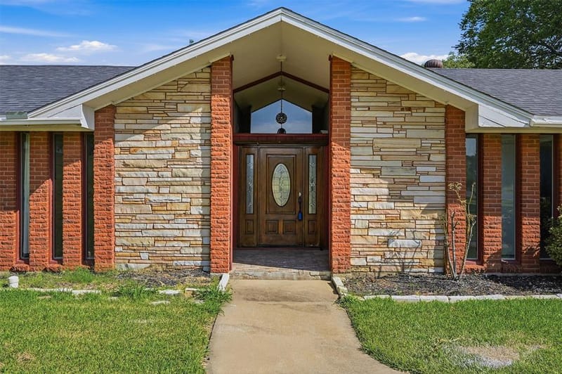 2011 W Houston Street, Sherman TX 75092 - Photo 3