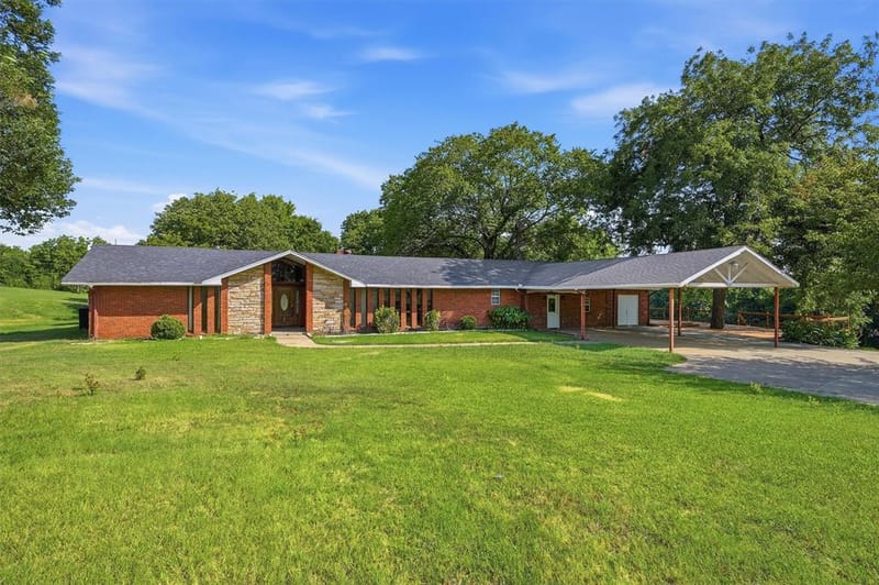 2011 W Houston Street, Sherman TX 75092