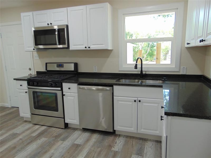 10135 San Juan Avenue, Dallas TX 75228 - Photo 15