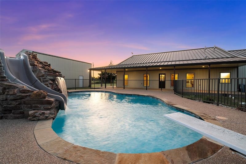 225 County Road 423, Lorena TX 76655 - Photo 5