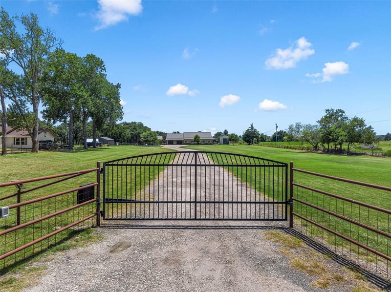 225 County Road 423, Lorena TX 76655 - Photo 33