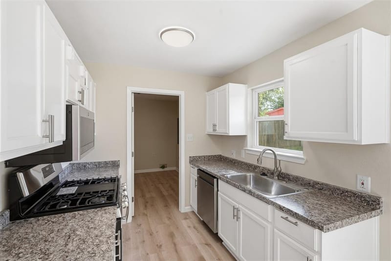 840 Crosby Avenue, White Settlement TX 76108 - Photo 12