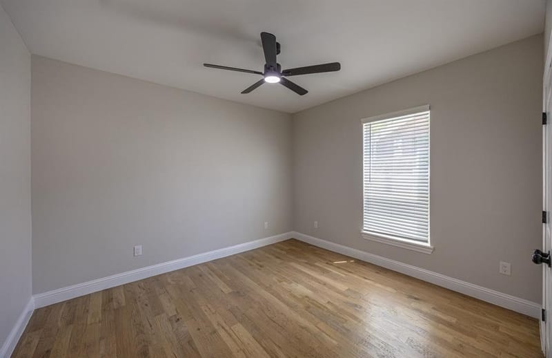 1321 E Magnolia Avenue, Fort Worth TX 76104 - Photo 22