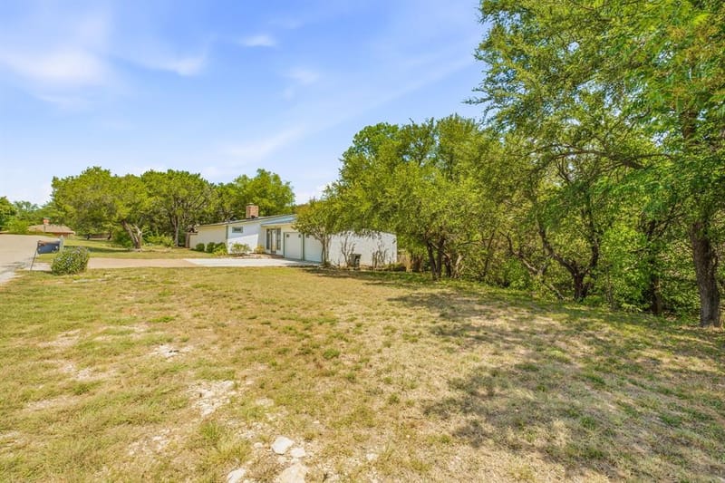 1005 Spanish Trail Drive, Granbury TX 76048 - Photo 27