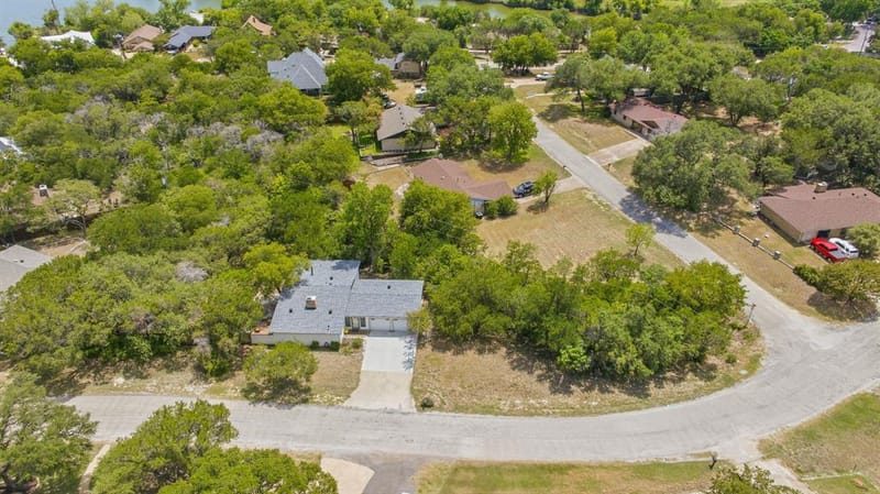1005 Spanish Trail Drive, Granbury TX 76048 - Photo 28