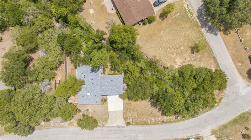 1005 Spanish Trail Drive, Granbury TX 76048 - Photo 30