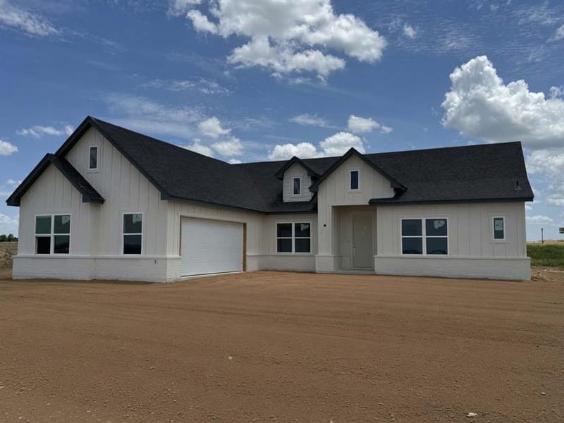 145 Legends Way, Bridgeport TX 76246