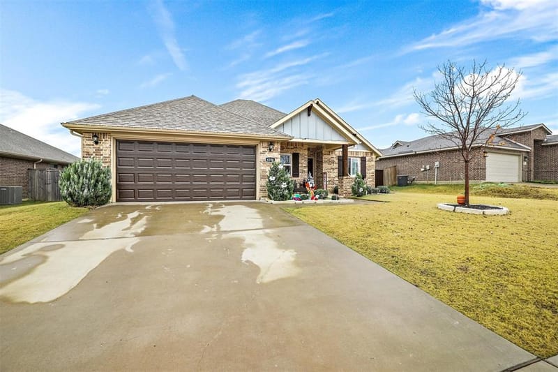 4006 Kensington Drive, Sanger TX 76266 - Photo 4