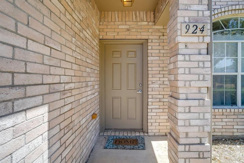 924 Thistle Circle, Allen TX 75002 - Photo 4