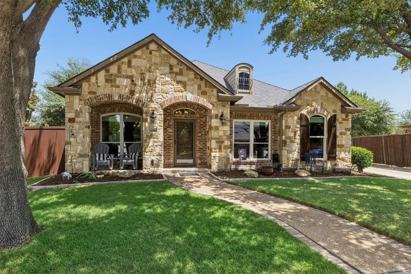 10198 Wheat Ridge Drive, Frisco TX 75033 - Photo 2