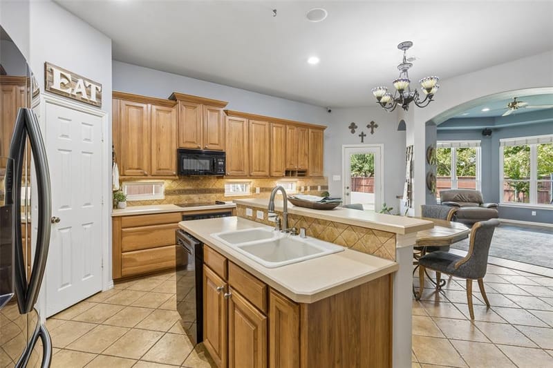 10198 Wheat Ridge Drive, Frisco TX 75033 - Photo 12