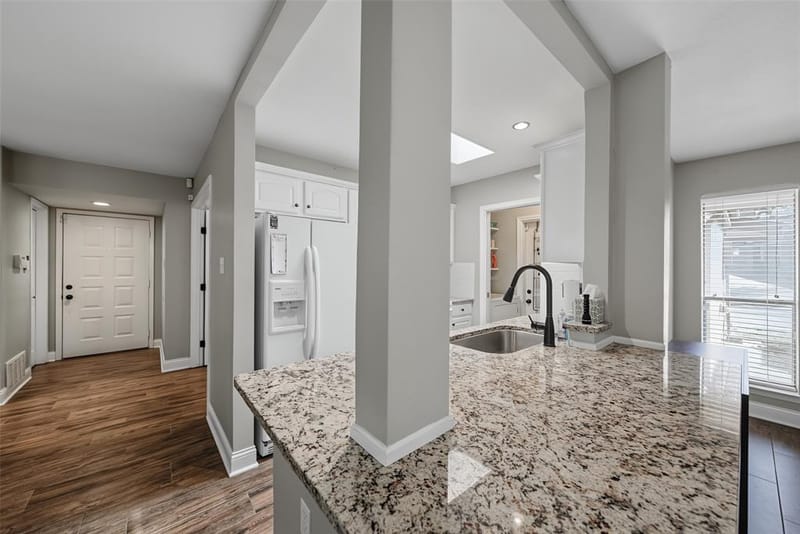 23 Park Lane, Bedford TX 76021 - Photo 14