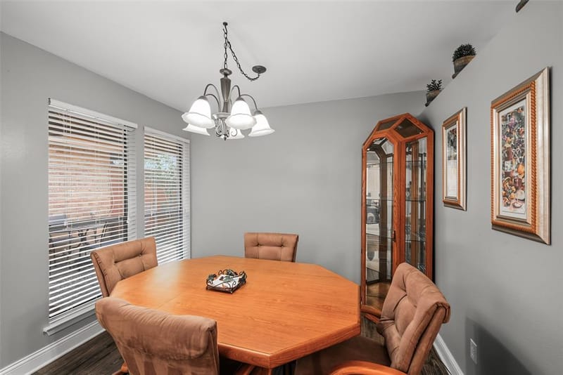 23 Park Lane, Bedford TX 76021 - Photo 11