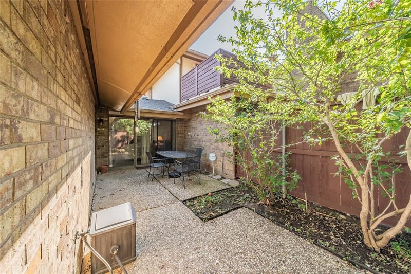 23 Park Lane, Bedford TX 76021 - Photo 31