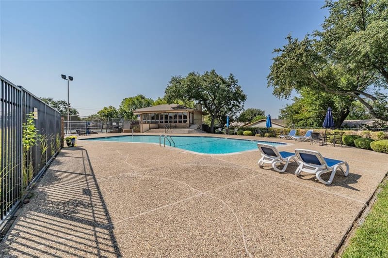 23 Park Lane, Bedford TX 76021 - Photo 39