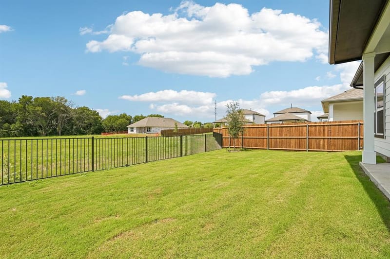 312 Sun Harvest Drive, Royse City TX 75189 - Photo 34