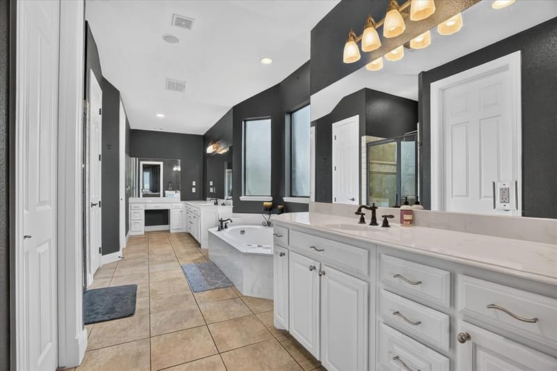 10808 Hawkins Home Boulevard, Benbrook TX 76126 - Photo 23