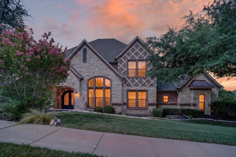 10808 Hawkins Home Boulevard, Benbrook TX 76126