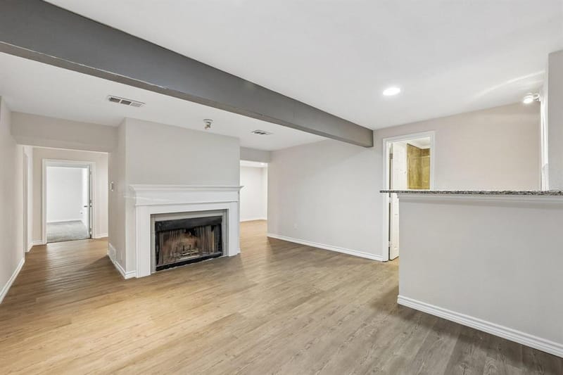 6833 Parkwood Drive, North Richland Hills TX 76182 - Photo 23