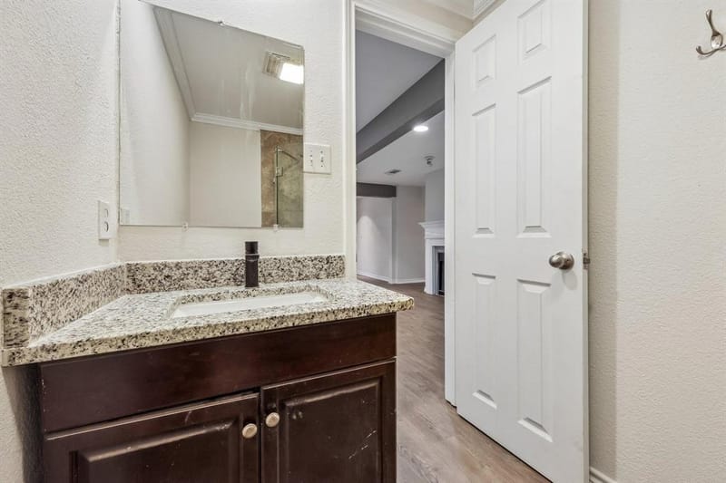 6833 Parkwood Drive, North Richland Hills TX 76182 - Photo 17