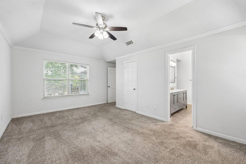 6833 Parkwood Drive, North Richland Hills TX 76182 - Photo 9