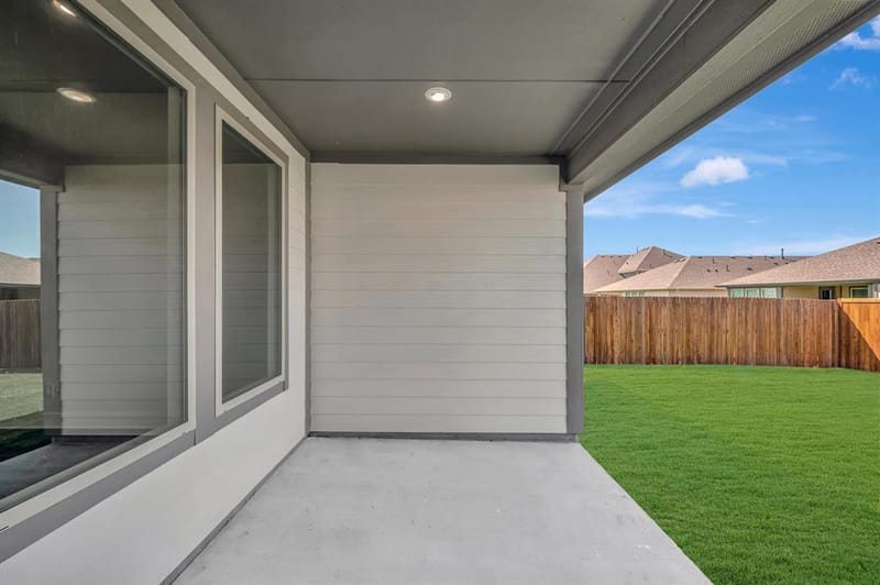 1721 Willow Patch Drive, Denton TX 76249 - Photo 5