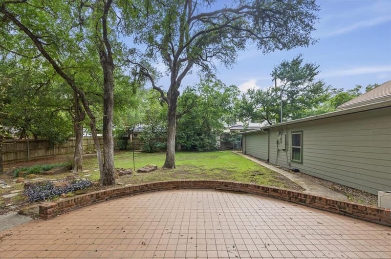 401 N Bailey Avenue, Fort Worth TX 76107 - Photo 10