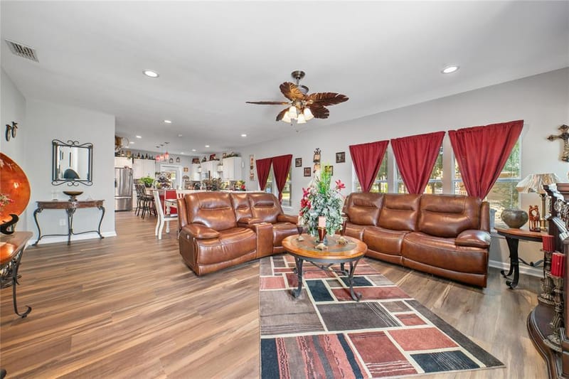 2501 Austin Avenue, Brownwood TX 76801 - Photo 9