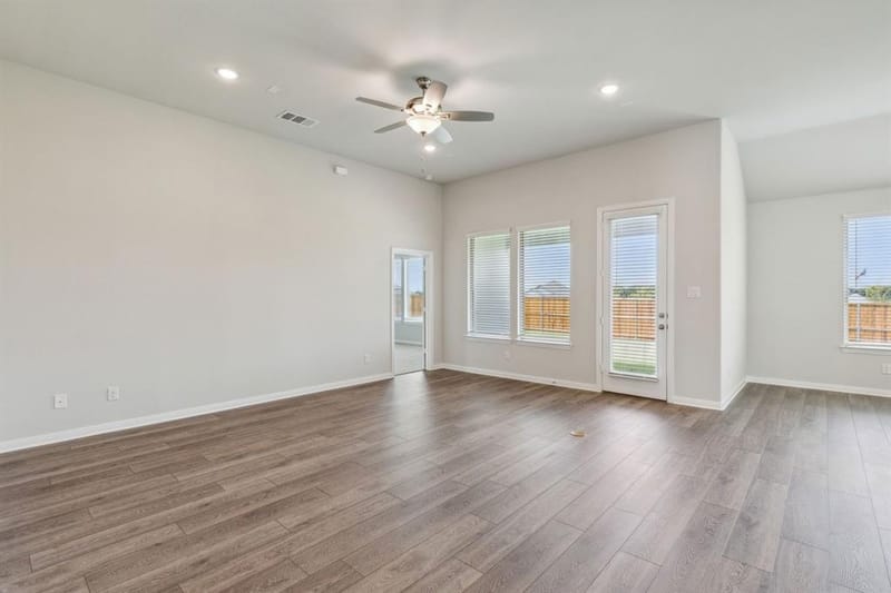724 Metallic Tree Lane, Van Alstyne TX 75495 - Photo 7