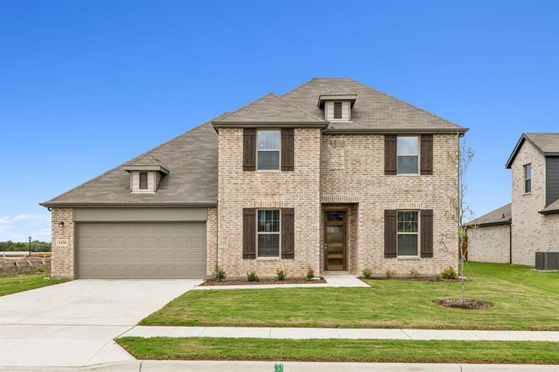 724 Metallic Tree Lane, Van Alstyne TX 75495