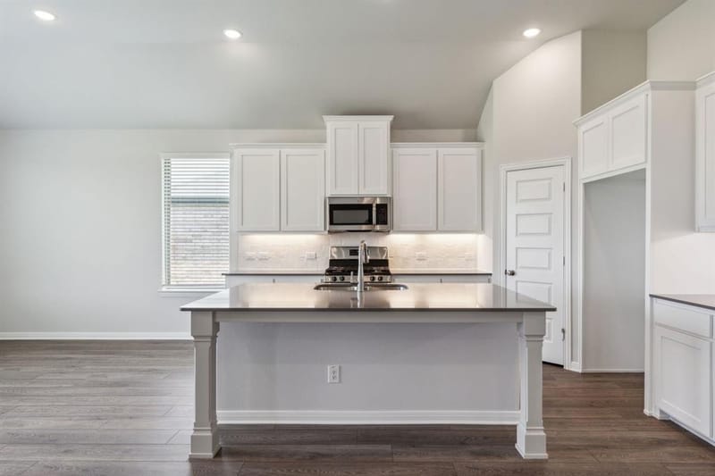 724 Metallic Tree Lane, Van Alstyne TX 75495 - Photo 9