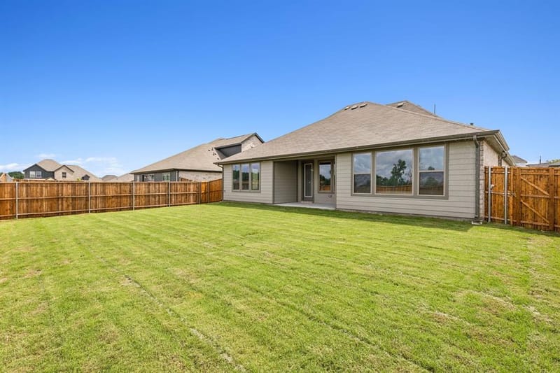724 Metallic Tree Lane, Van Alstyne TX 75495 - Photo 30