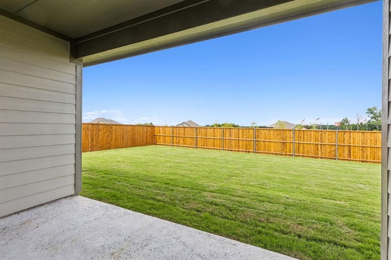 724 Metallic Tree Lane, Van Alstyne TX 75495 - Photo 29