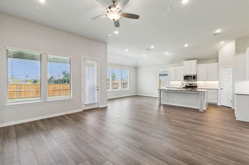724 Metallic Tree Lane, Van Alstyne TX 75495 - Photo 8