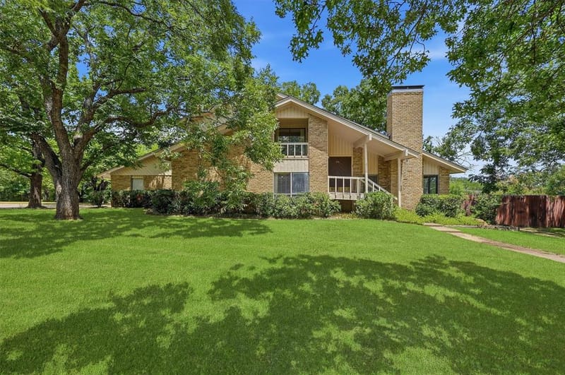 146 River Hills Drive, Denison TX 75020