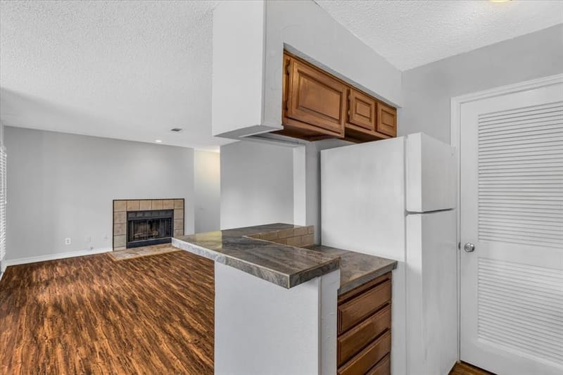 1908 Cloisters Drive # 511, Arlington TX 76011 - Photo 17