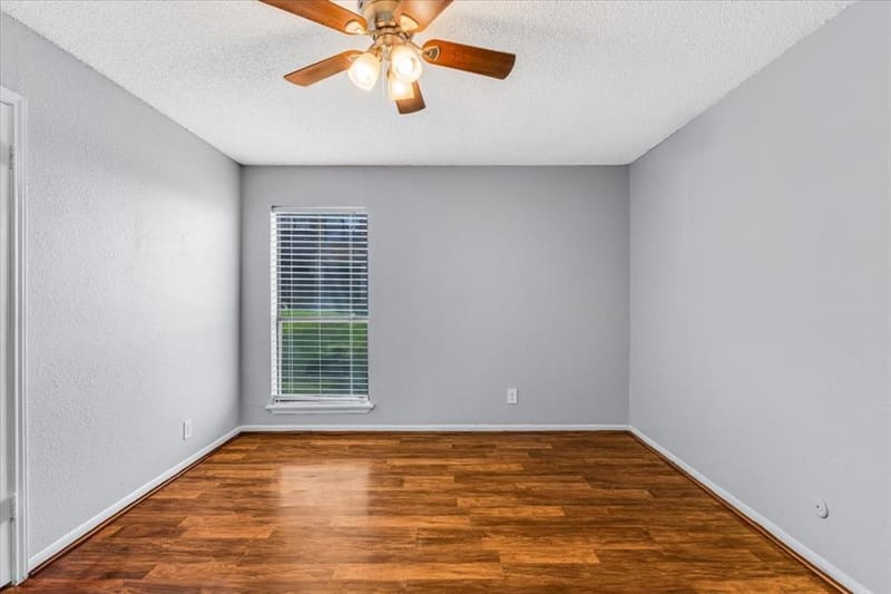 1908 Cloisters Drive # 511, Arlington TX 76011 - Photo 24