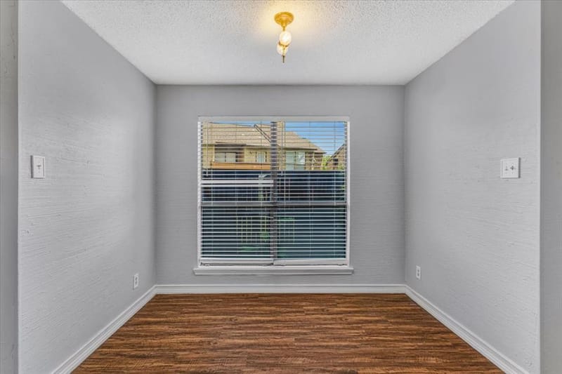 1908 Cloisters Drive # 511, Arlington TX 76011 - Photo 11