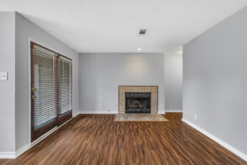 1908 Cloisters Drive # 511, Arlington TX 76011 - Photo 8