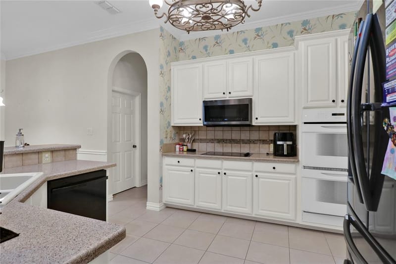 4119 Timberbrook Court, Arlington TX 76015 - Photo 9