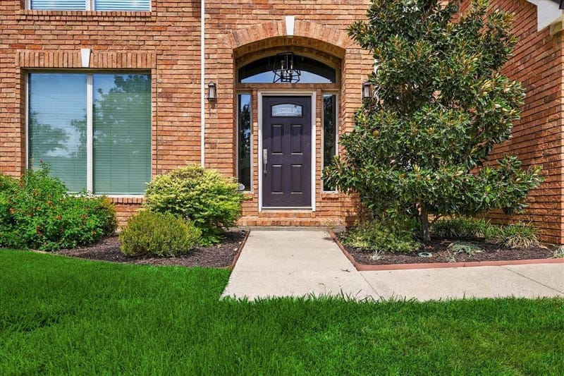 2610 Woodside Drive, Highland Village TX 75077 - Photo 2