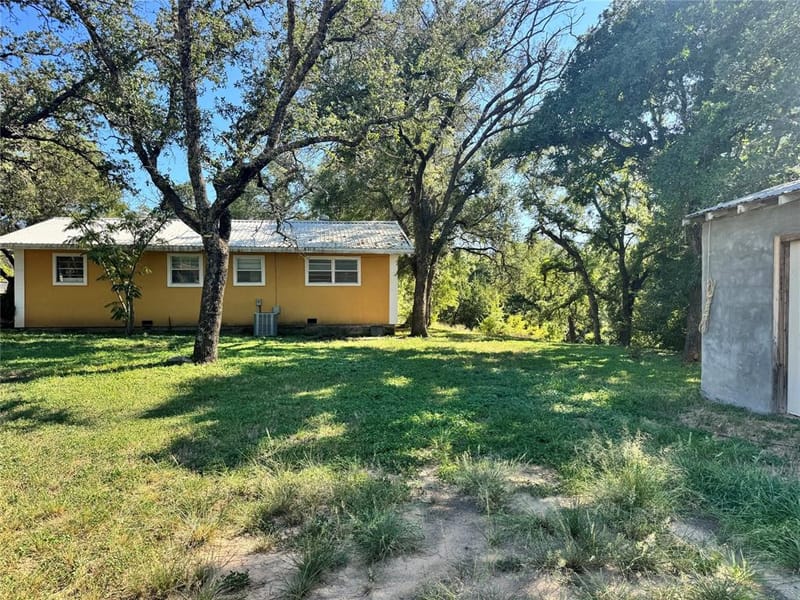 6904 Clover Leaf Drive, Brownwood TX 76801 - Photo 23