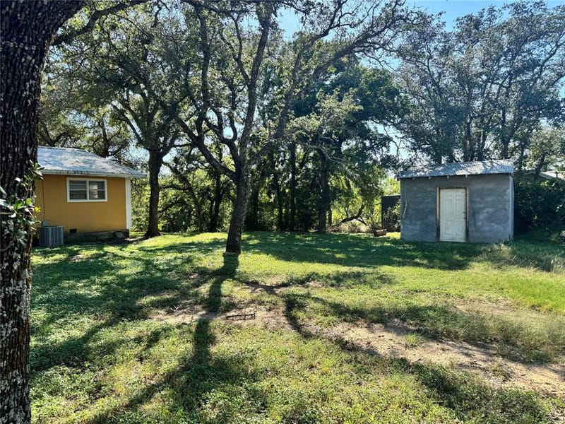 6904 Clover Leaf Drive, Brownwood TX 76801 - Photo 22