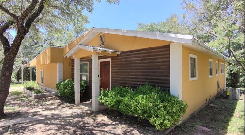 6904 Clover Leaf Drive, Brownwood TX 76801 - Photo 11