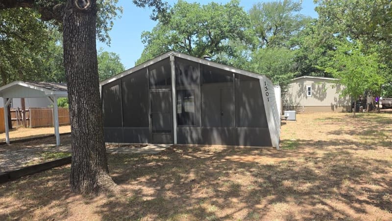 1301 Pelican Circle, Pelican Bay TX 76020