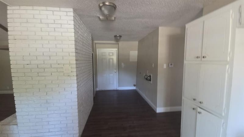 1301 Pelican Circle, Pelican Bay TX 76020 - Photo 10
