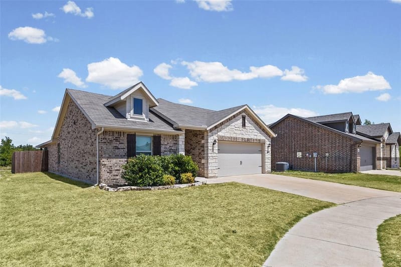 444 Keresley Street, Fort Worth TX 76036 - Photo 3