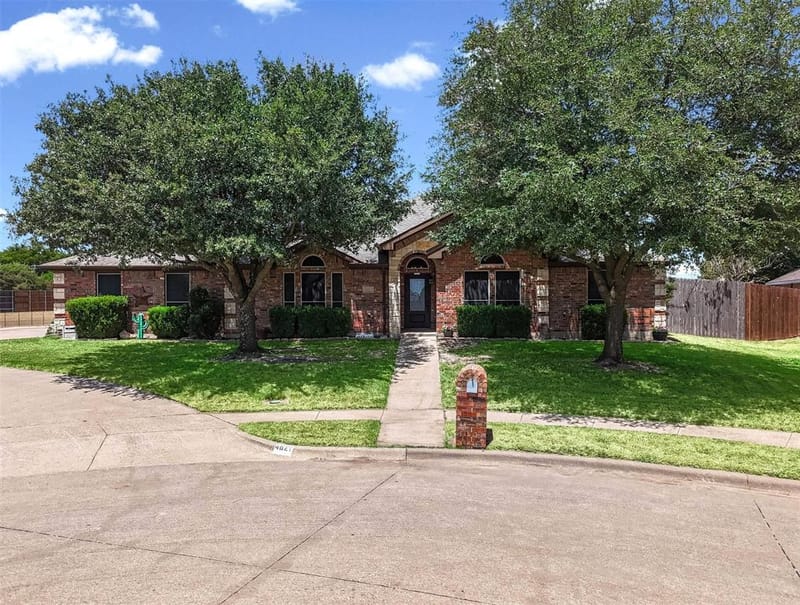 4621 Cedar Run Drive, Midlothian TX 76065 - Photo 4